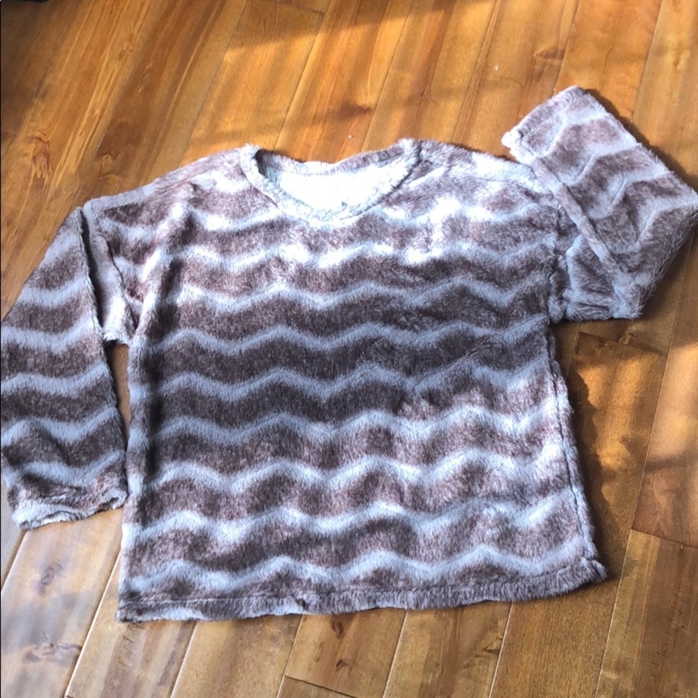 Fuzzy True Grit top (pick 3 $5 items for $10)